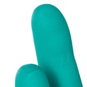 Kimberly Clark 9985 Science, grøn pudderfri engangshandske i nitril, tekstur på fingerspidserne længde 250 mm tykkelse fra 0,4 til 0,9 mm AQL 0,65. 