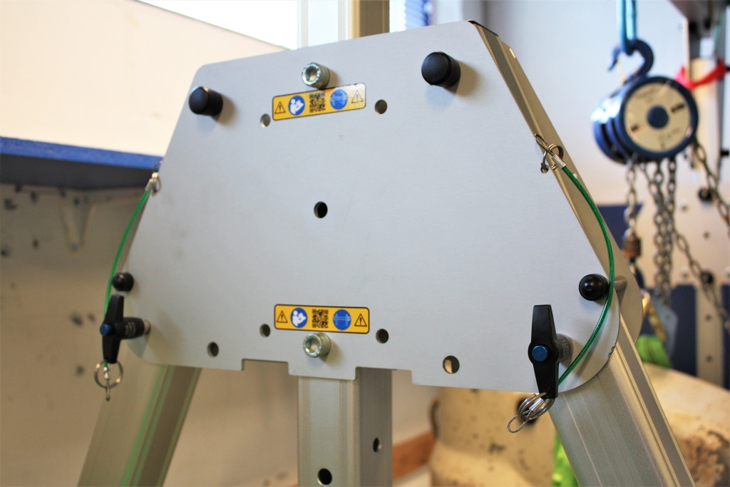 UDLEJNING af Foldbart portal system Porta-Gantry Rapide kan anvendes op til 3 personer ( maks 500 kg ) vægt kun 30 kg